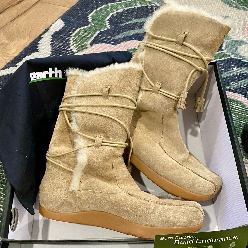 Earth tan suede fur lined boot